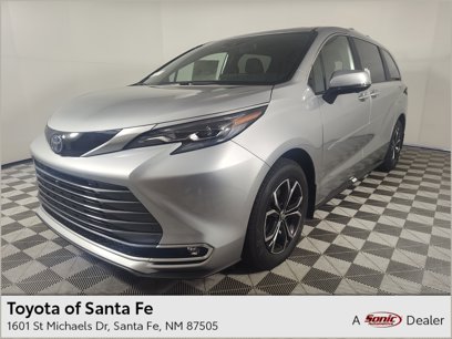 New 2025 Toyota Sienna Platinum