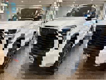 New 2025 Toyota Tundra SR5