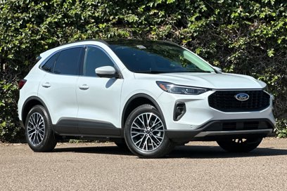 New 2025 Ford Escape SE