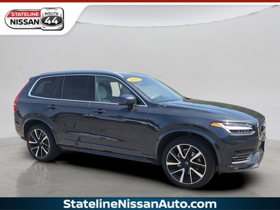 Used 2022 Volvo XC90 T6 Momentum w/ Advanced Package