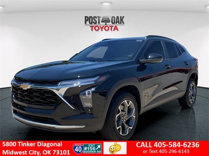 Used 2025 Chevrolet Trax LT