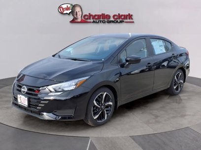 New 2025 Nissan Versa SR w/ Trunk Package