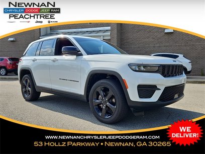 Used 2023 Jeep Grand Cherokee Altitude