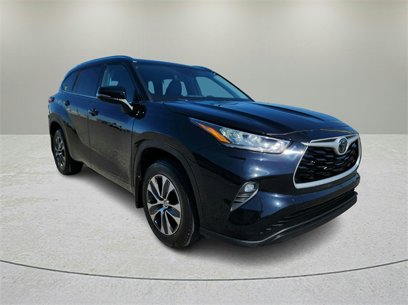 Used 2021 Toyota Highlander XLE