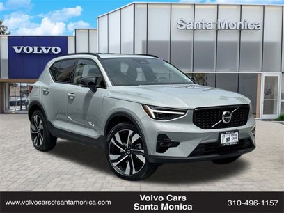 New 2024 Volvo XC40 B5 Plus w/ Climate Package