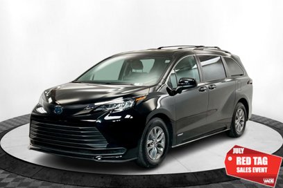 Used 2021 Toyota Sienna LE