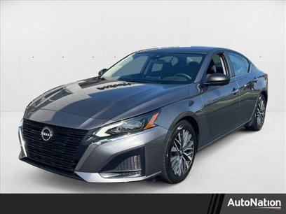 Used 2024 Nissan Altima 2.5 SV