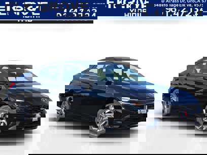 New 2025 Hyundai Elantra SEL