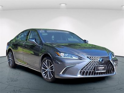 Certified 2025 Lexus ES 350 w/ Premium Package
