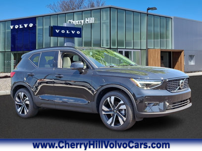 New 2025 Volvo XC40 B5 Ultra w/ Climate Package