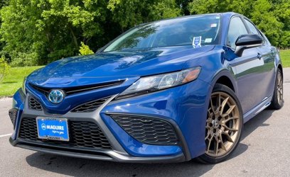 Used 2024 Toyota Camry SE