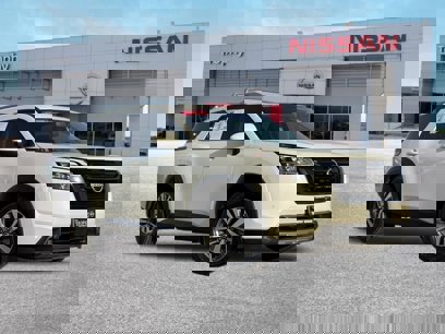 Certified 2022 Nissan Pathfinder SL w/ SL Black Package