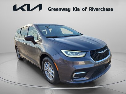 Used 2023 Chrysler Pacifica Touring-L