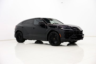 Used 2025 Lamborghini Urus SE