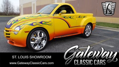 Used 2004 Chevrolet SSR w/ Preferred Equipment Group