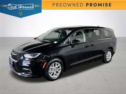 Used 2023 Chrysler Pacifica Touring-L