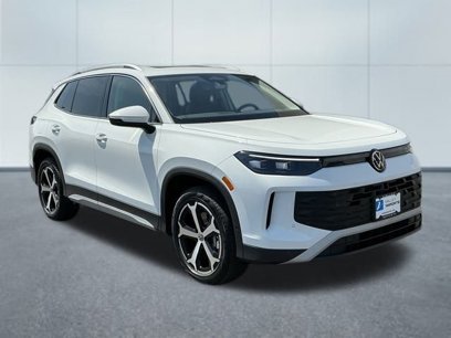 New 2025 Volkswagen Tiguan SE
