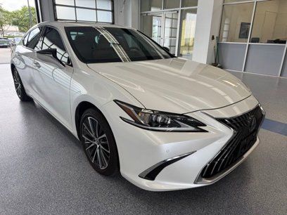 Used 2023 Lexus ES 300h w/ Premium Package