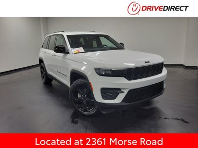 Used 2023 Jeep Grand Cherokee Altitude