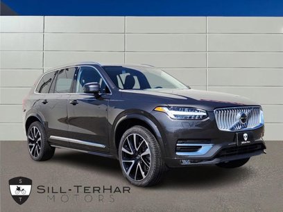New 2025 Volvo XC90 B5 Plus w/ Protection Package