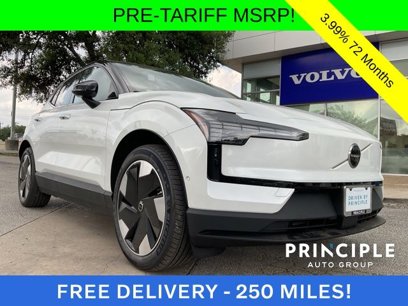 New 2025 Volvo EX30 Ultra w/ Climate Package