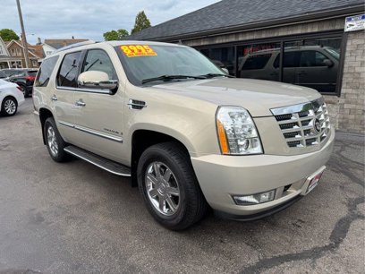 Used 2007 Cadillac Escalade AWD w/ Information Package