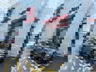 New 2025 Toyota Camry XLE