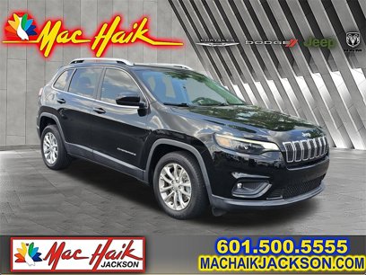 Used 2019 Jeep Cherokee Latitude w/ Popular Appearance Group