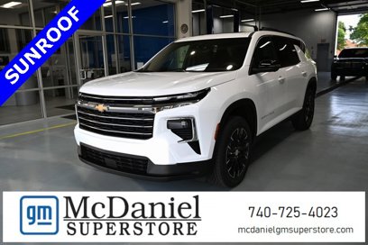 New 2025 Chevrolet Traverse LT w/ Sun and Wheel Package