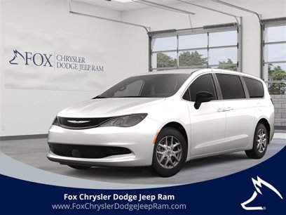 New 2025 Chrysler Voyager LX