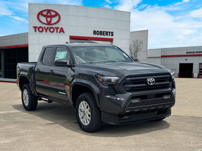 New 2025 Toyota Tacoma SR5