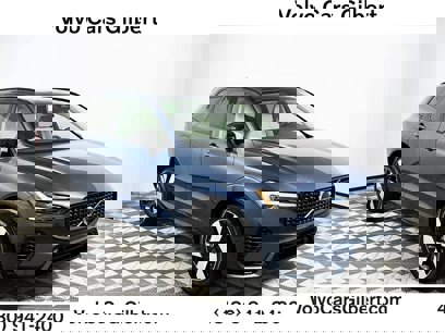 New 2025 Volvo XC60 T8 Plus