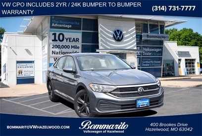 Certified 2024 Volkswagen Jetta SE w/ Black Wheel Package