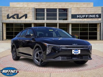 New 2025 Kia K4 LXS