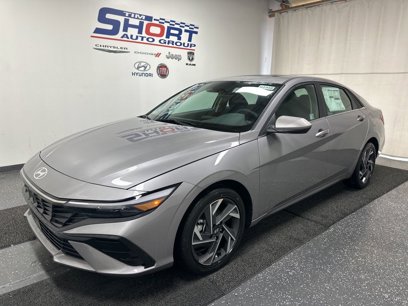 New 2025 Hyundai Elantra SEL