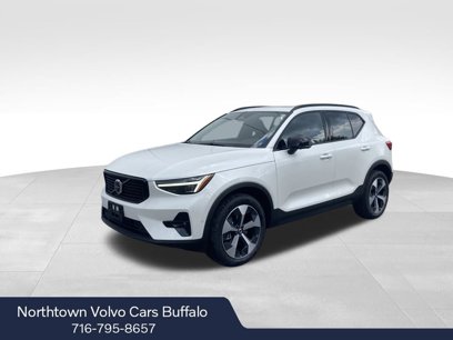 New 2026 Volvo XC40 B5 Plus w/ Protection Package Premier