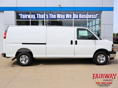 New 2025 Chevrolet Express 3500 Extended w/ Driver Convenience Package