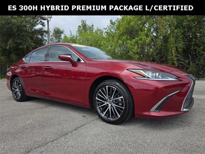 Used 2025 Lexus ES 300h w/ Premium Package