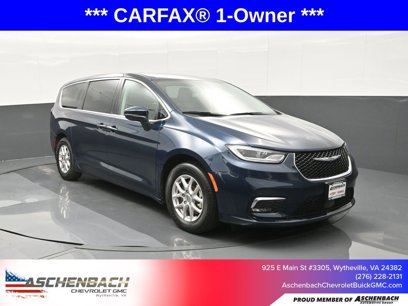 Used 2023 Chrysler Pacifica Touring-L
