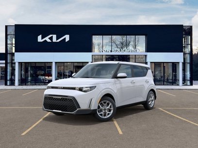 New 2025 Kia Soul LX