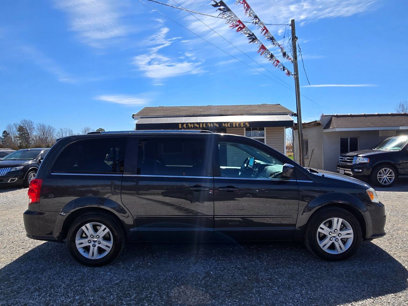 Used 2012 Dodge Grand Caravan Crew w/ Crew Value Pkg