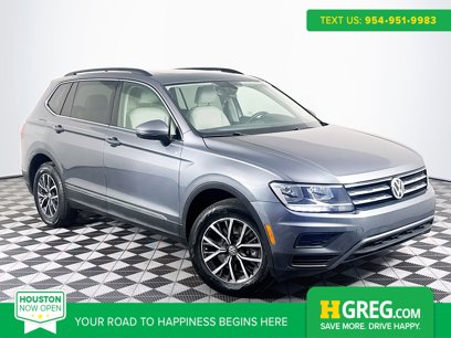 Used 2020 Volkswagen Tiguan SE w/ Panoramic Sunroof Package