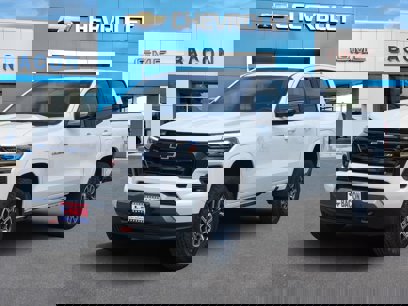 New 2025 Chevrolet Colorado Z71 w/ Z71 Convenience Package 2