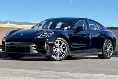 New 2025 Porsche Panamera