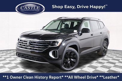 Used 2025 Volkswagen Atlas SE w/ Black Wheel Package