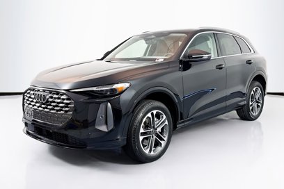 New 2025 Audi Q5 Premium Plus