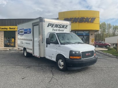Used 2022 GMC Savana 3500 Extended w/ Power Convenience Package
