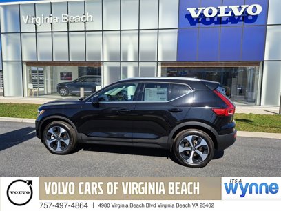 New 2025 Volvo XC40 B5 Core w/ Protection Package Premier
