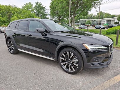 Certified 2023 Volvo V60 B5 Cross Country Ultimate