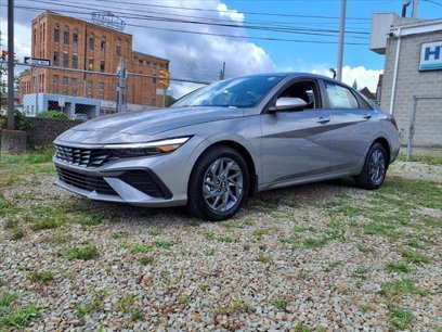 New 2025 Hyundai Elantra Blue